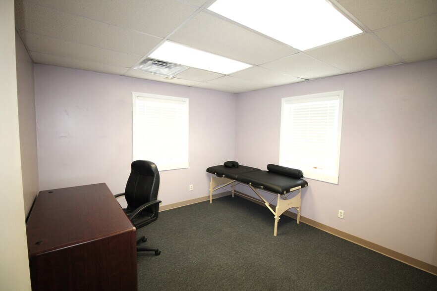 More Photos Of 419 S York St, Gastonia Medical For Sale