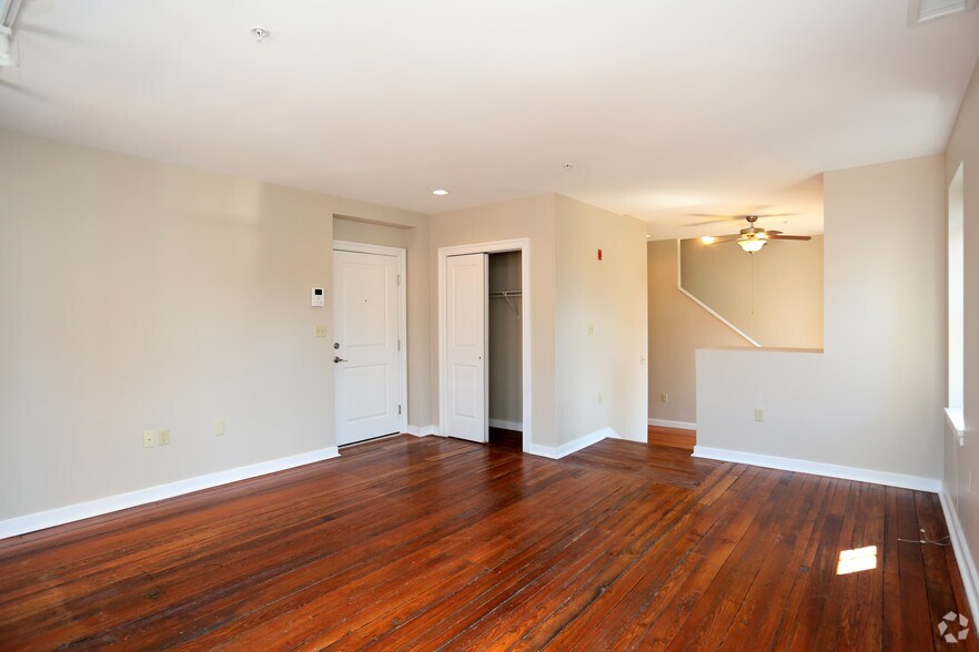 More Photos Of 125 W Saratoga St, Baltimore Apartments For Sale
