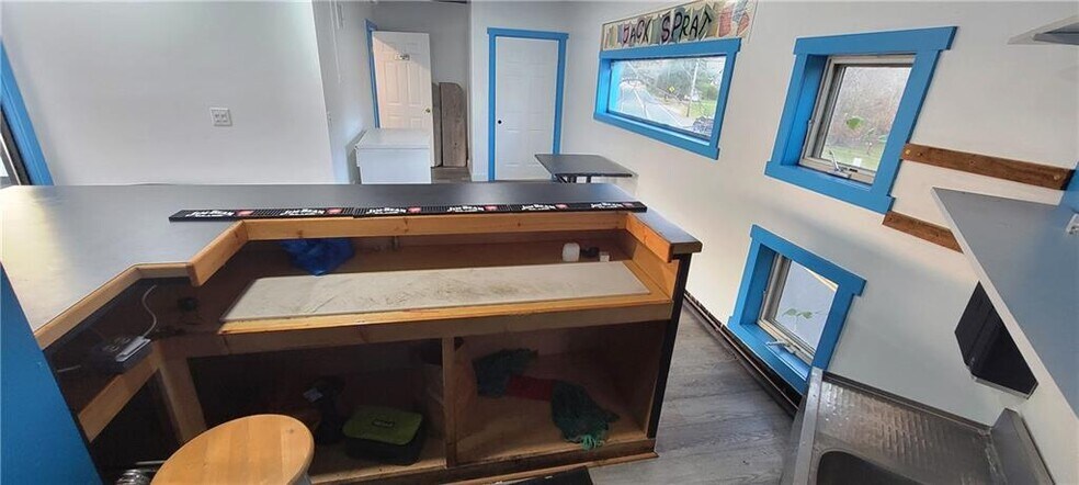 More Photos Of 13 Horseshoe Lake Rd, Kauneonga Lake Restaurant For Sale