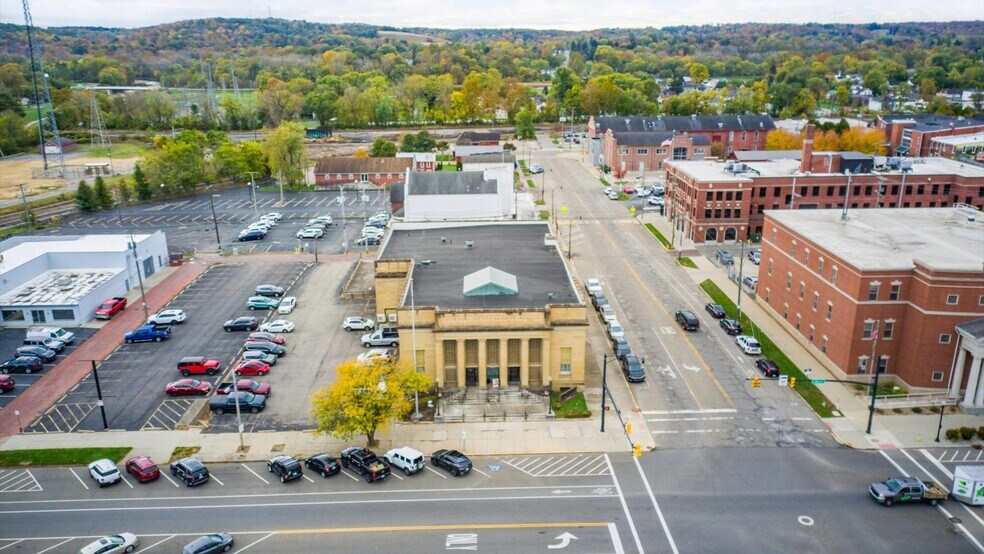 More Photos Of 85 E Main St, Newark Freestanding For Sale