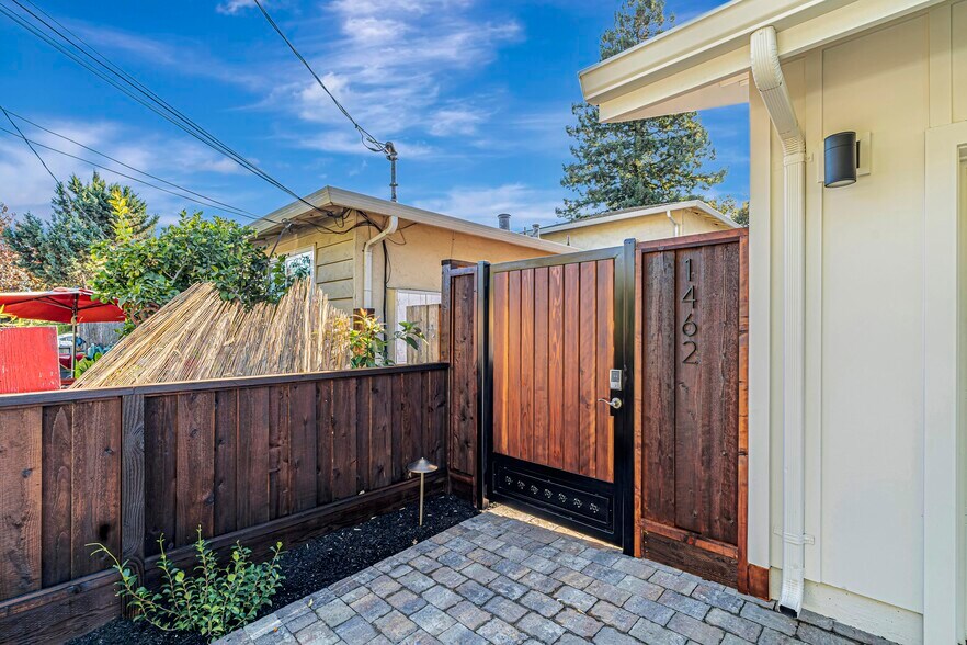 More Photos Of 1460 Kentfield Ave, Redwood City Multifamily For Sale