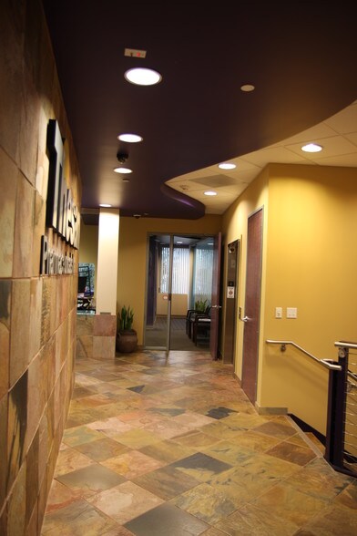 More Photos Of 5864 Owens Ave, Carlsbad Office For Lease