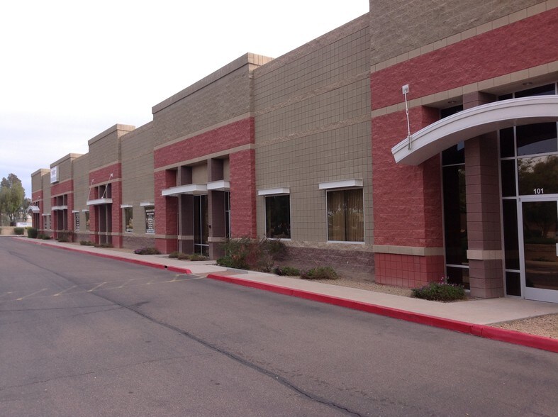 More Photos Of 8961 N 79th Ave, Peoria Warehouse For Lease