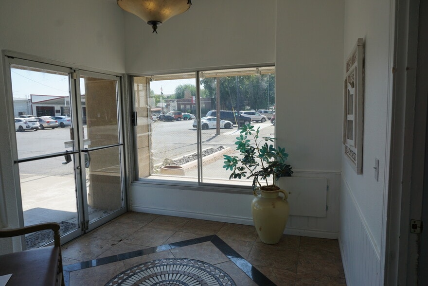 More Photos Of 607 5th St, Prosser General Retail For Sale
