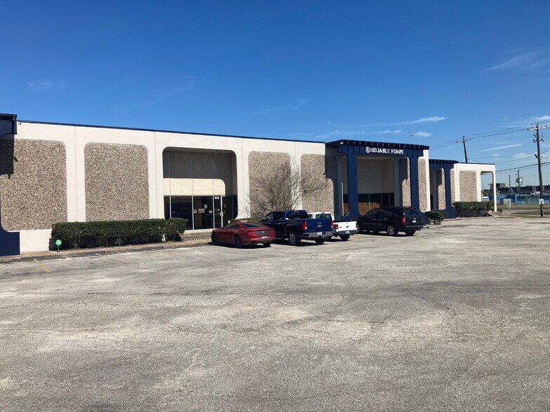 Primary Photo Of 6101-6127 Long Dr, Houston Unknown For Lease