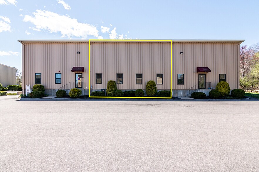 More Photos Of 376 Dry Bridge Rd, North Kingstown Warehouse For Sale