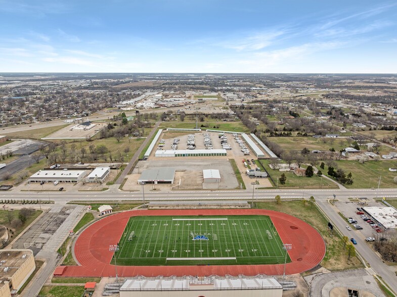 More Photos Of 12331 E 11th St, Tulsa Self Storage For Sale