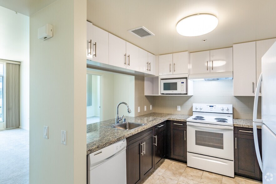 More Photos Of 195 Page Mill Rd, Palo Alto Apartments For Lease