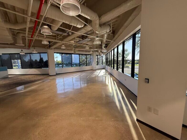 More Photos Of 4590 MacArthur Blvd, Newport Beach Office For Lease
