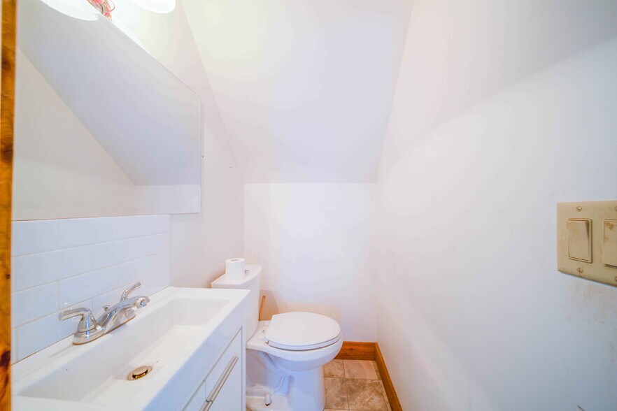 More Photos Of 2475 Mt Lehman Rd, Abbotsford Flex For Sale