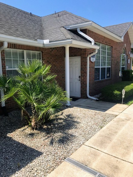 More Photos Of 8833 Perimeter Park Blvd, Jacksonville Office For Lease