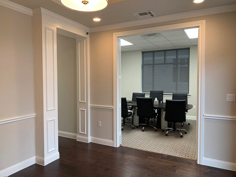 More Photos Of 1402 S Custer Rd, McKinney Medical For Lease