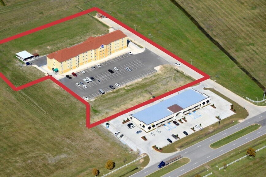 More Photos Of 111 Cajun Way, Amelia Hospitality For Sale