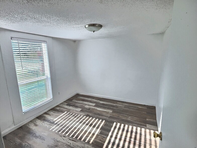 More Photos Of , Weatherford Specialty For Sale