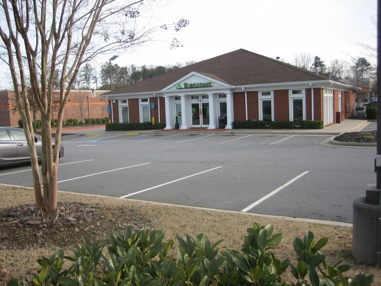 More Photos Of 3365 Cobb Pky NW, Acworth Bank For Lease