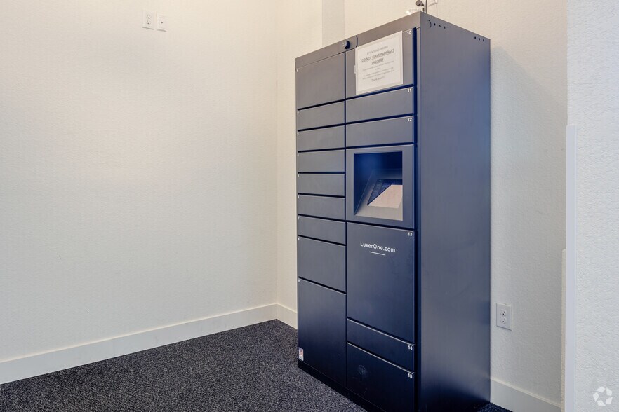 More Photos Of 3890 W Colfax Ave, Denver Apartments For Sale