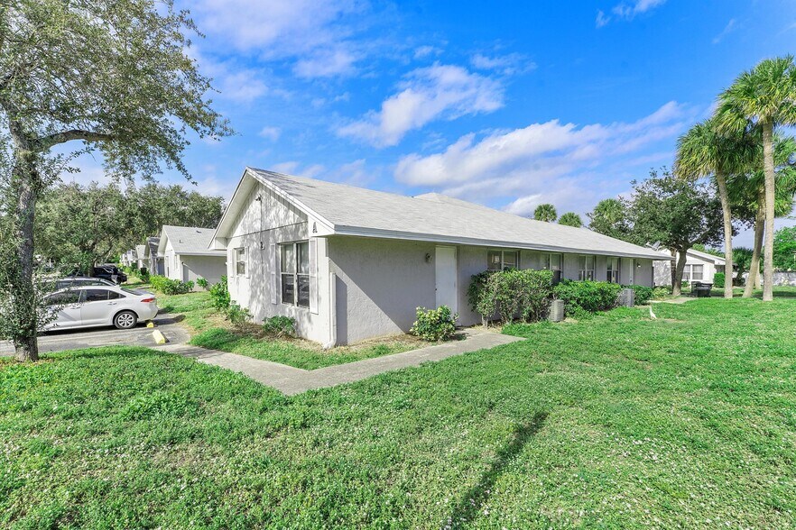 More Photos Of 1100 SW 4th Ave, Delray Beach Apartments For Sale