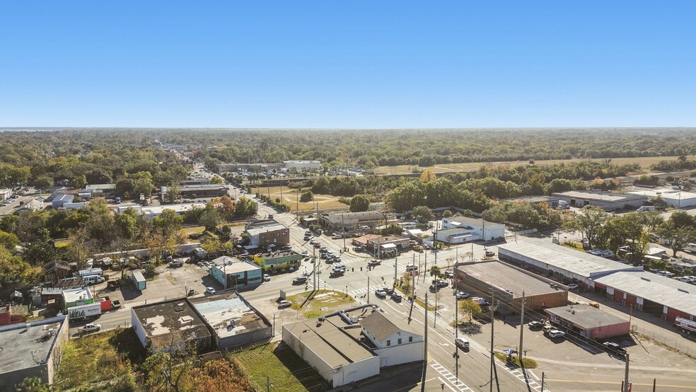 More Photos Of 715 McDuff Ave N, Jacksonville Storefront Retail Residential For Sale