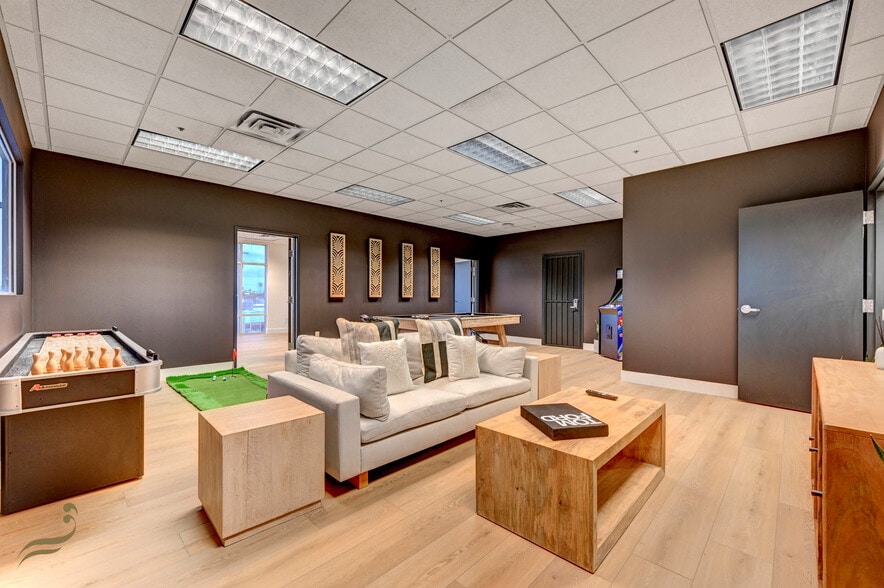 More Photos Of 2200 Highland Dr, Las Vegas Office For Lease