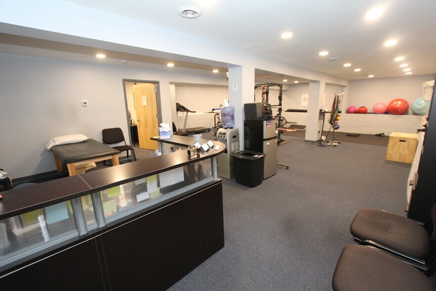 More Photos Of 1225 Atlantic Ave, Rochester Office For Lease