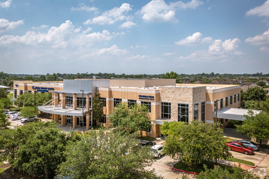 More Photos Of 7830 W Grand Pky S, Richmond Medical For Lease