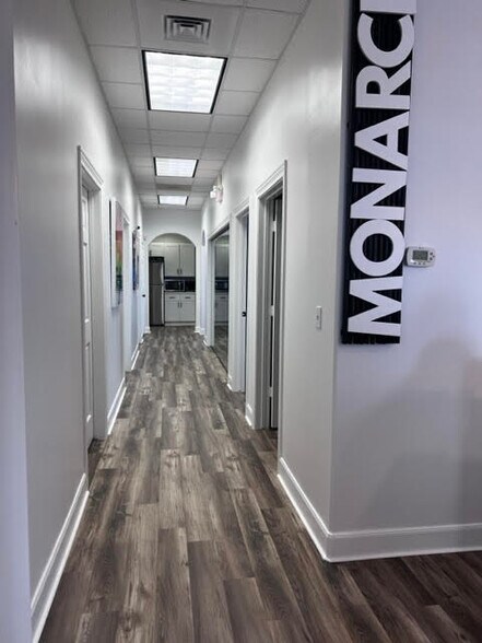 More Photos Of 7930 Broadway St, Pearland Medical For Lease