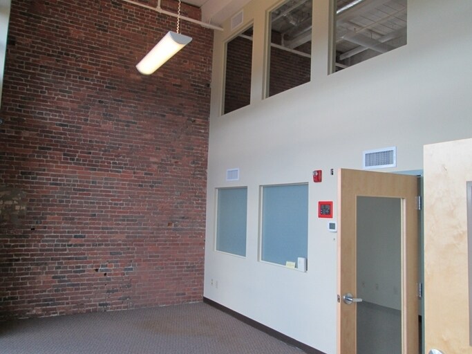 More Photos Of 125 Presumpscot St, Portland Office For Lease
