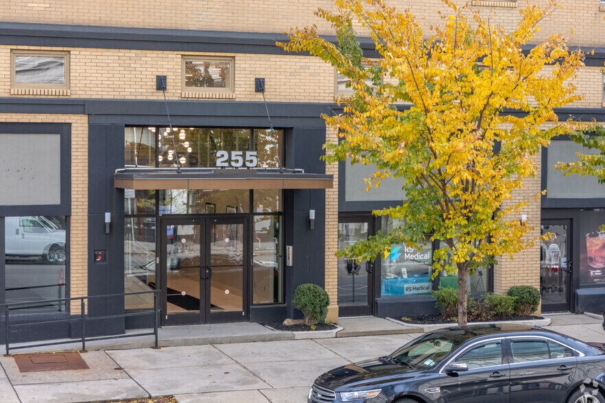 More Photos Of 255 Delaware Ave, Buffalo Office For Lease