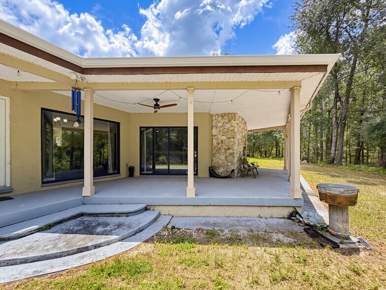 More Photos Of 26311 Willow St, Brooksville Specialty For Sale