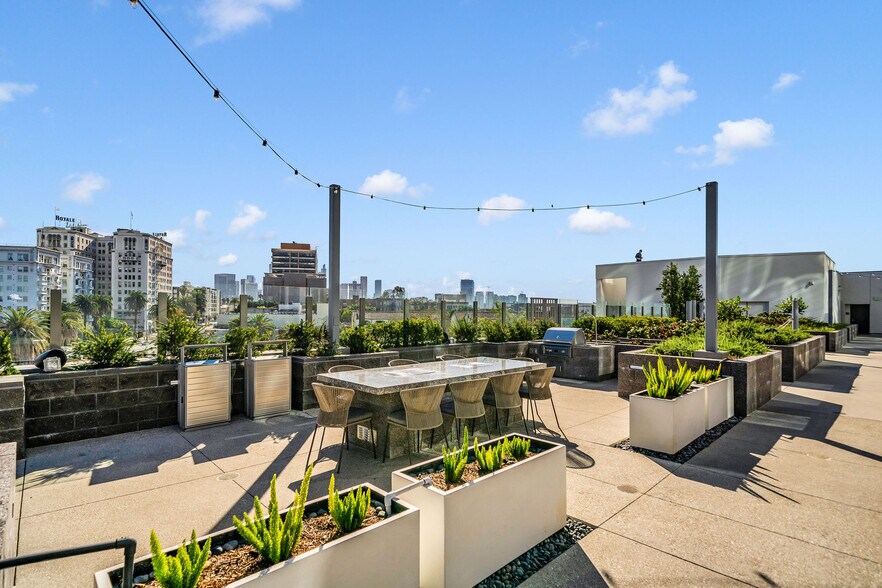 More Photos Of 2801 Sunset Pl, Los Angeles Apartments For Lease