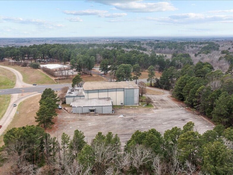 More Photos Of 1819 Spring St, Palestine Specialty For Sale