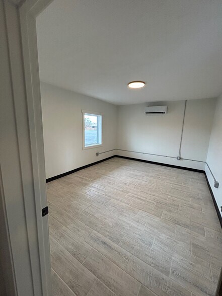 More Photos Of 2700 Eastend Dr, Humboldt Office For Lease