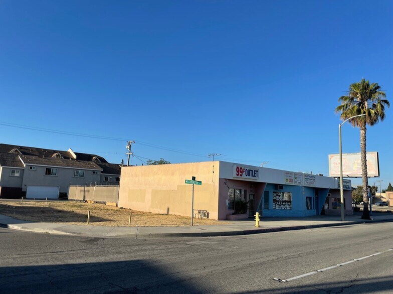More Photos Of 7165-7177 Westminster Blvd, Westminster Storefront For Sale