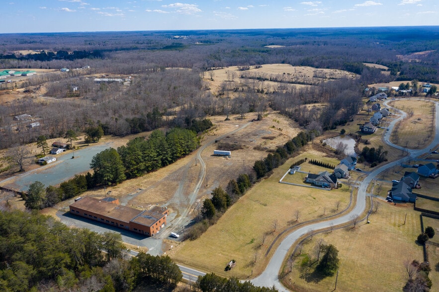 More Photos Of 2428 Richmond Rd, Troy Auto Salvage Facility For Sale