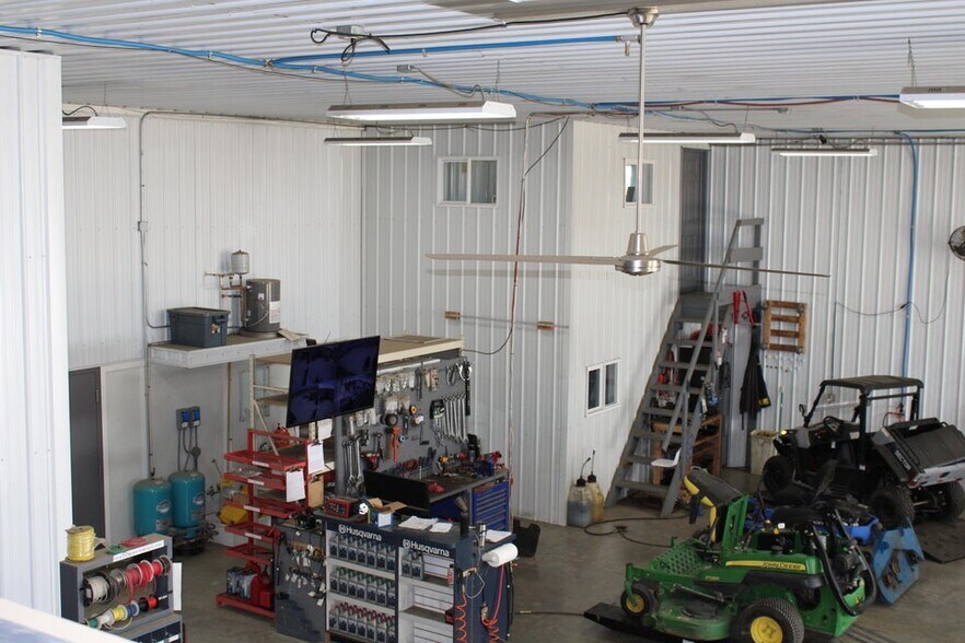 More Photos Of 1854 SR-49 Hwy, Arcanum Flex For Sale