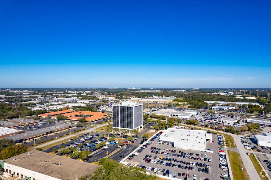 More Photos Of 410 S Ware Blvd, Tampa Loft Creative Space For Sale