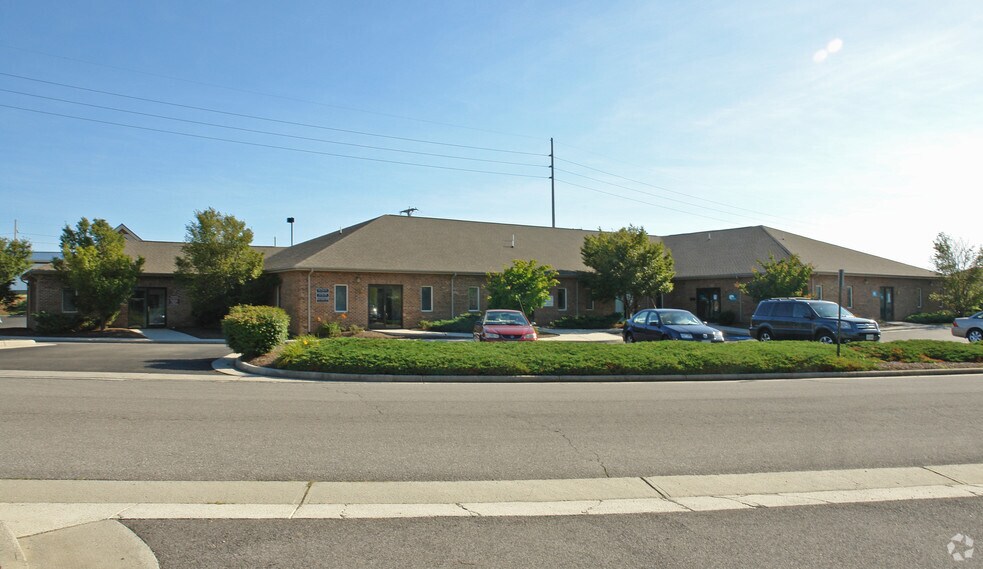 More Photos Of 120 Ponderosa Dr, Christiansburg Medical For Lease