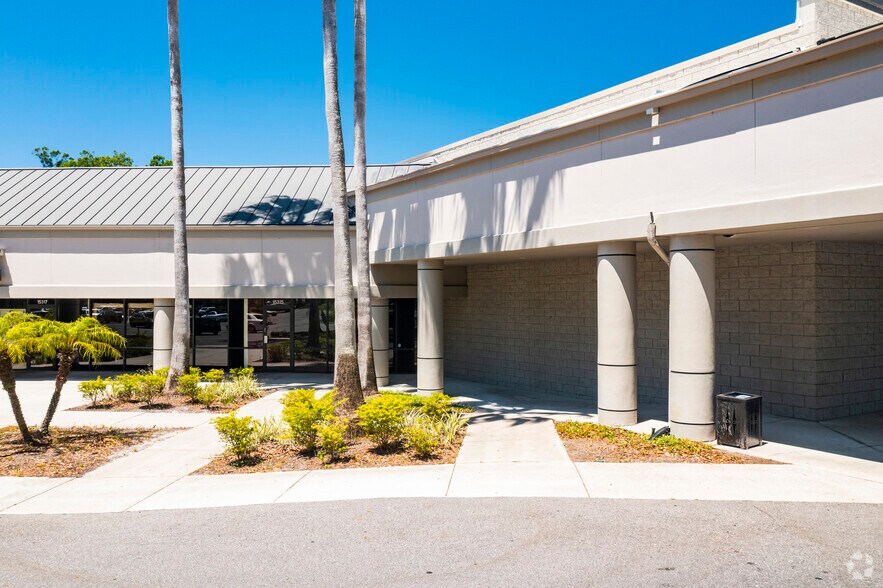 More Photos Of 15305 Amberly Dr, Tampa Unknown For Lease