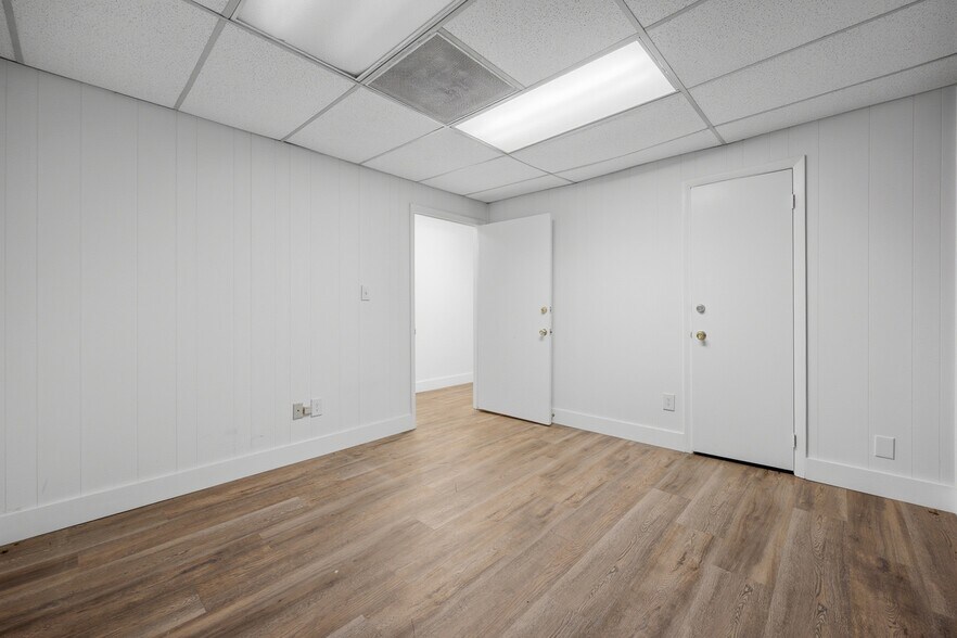 More Photos Of 2406-2410 Harper St, Jacksonville Warehouse For Lease