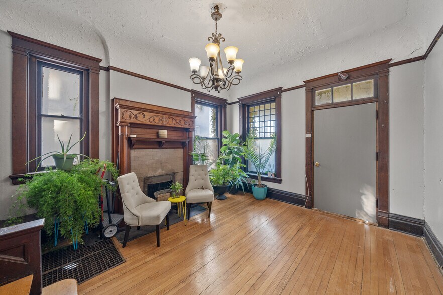 More Photos Of 3826 Warwick Blvd, Kansas City Apartments For Sale