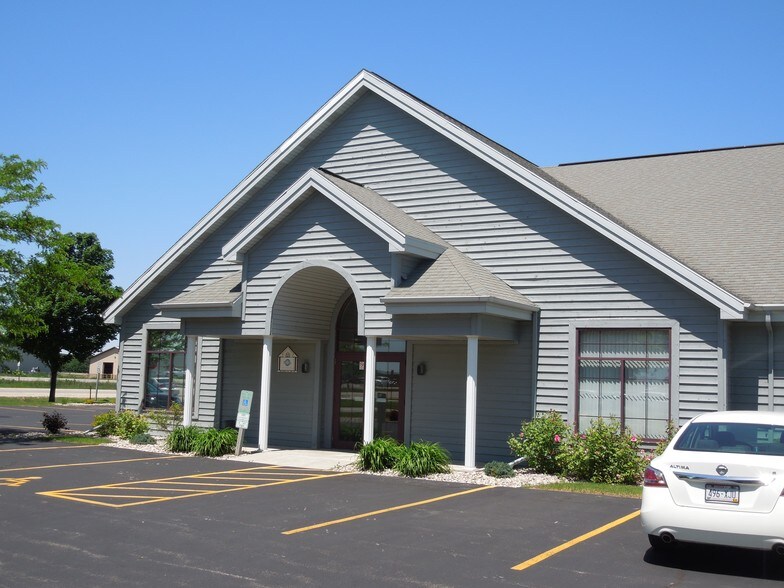 More Photos Of 885 Western Ave, Fond Du Lac Medical For Lease