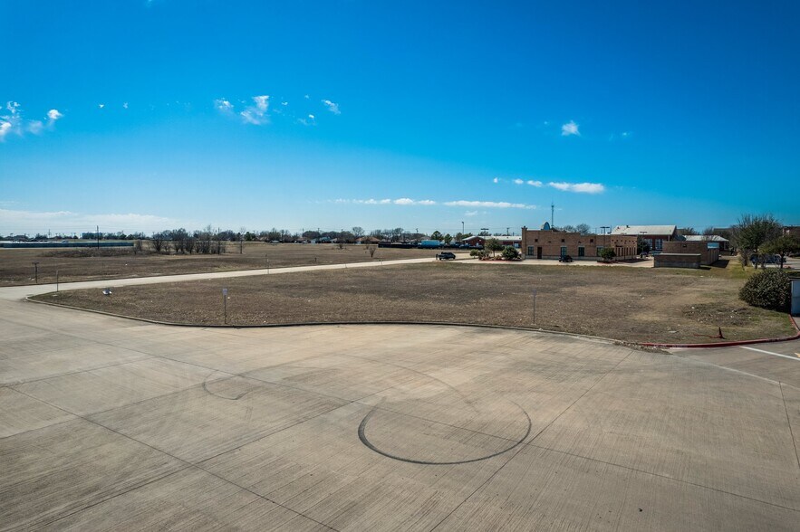More Photos Of 100 Bonham Ct, Red Oak Land For Sale