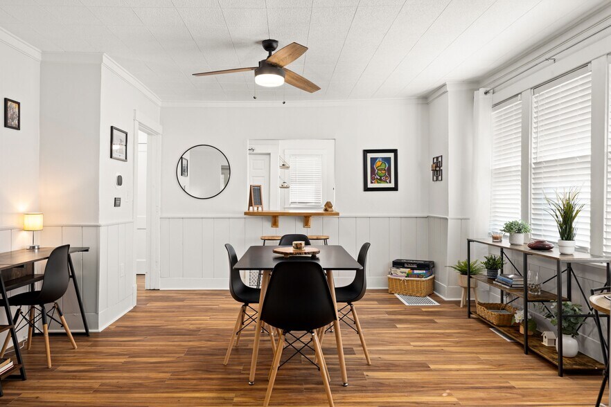 More Photos Of 810 E Sciota Ave, Peoria Heights Multifamily For Sale