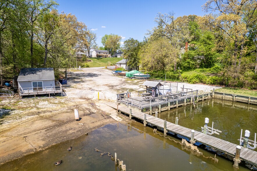 More Photos Of 7813 Leymar Rd, Glen Burnie Marina For Sale