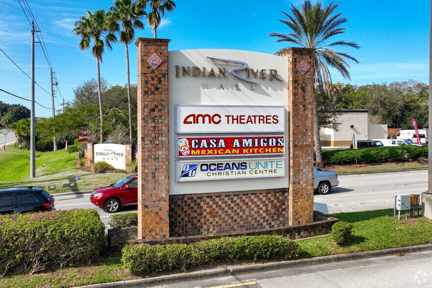 More Photos Of 5445 20th St, Vero Beach Unknown For Lease