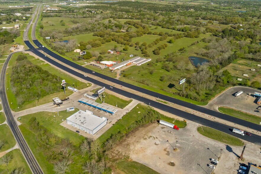 More Photos Of 8775 Highway 290 E, Chappell Hill Self Storage For Sale