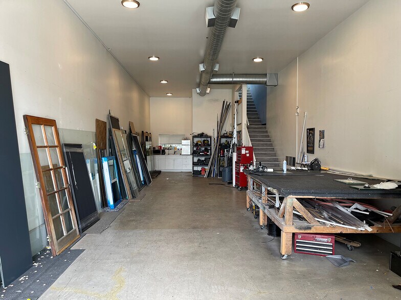 More Photos Of 2629 E Foothill Blvd, Pasadena Light Manufacturing For Sale