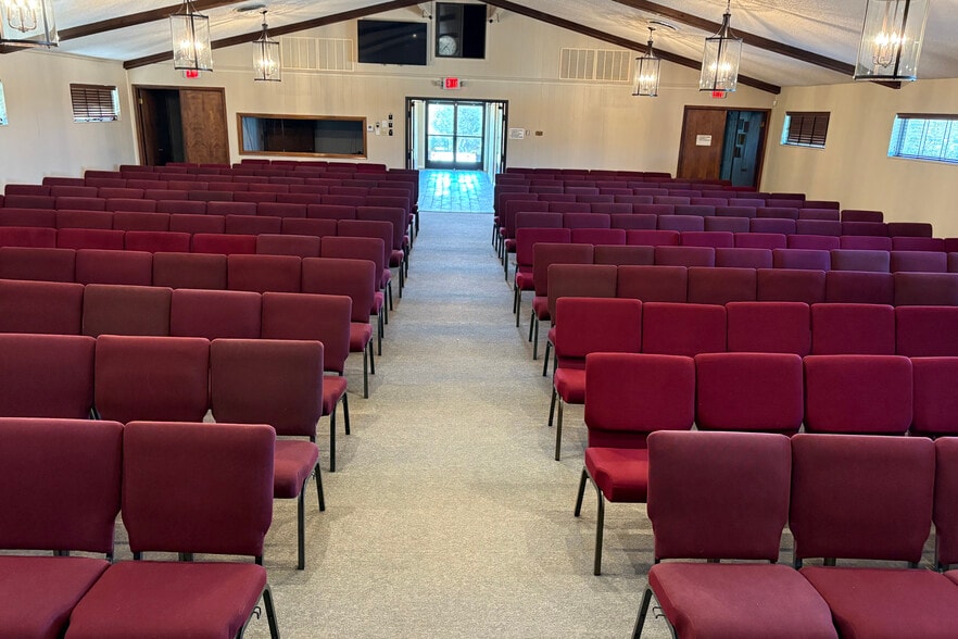 More Photos Of 201 Kathey Street, Weatherford Religious Facility For Sale
