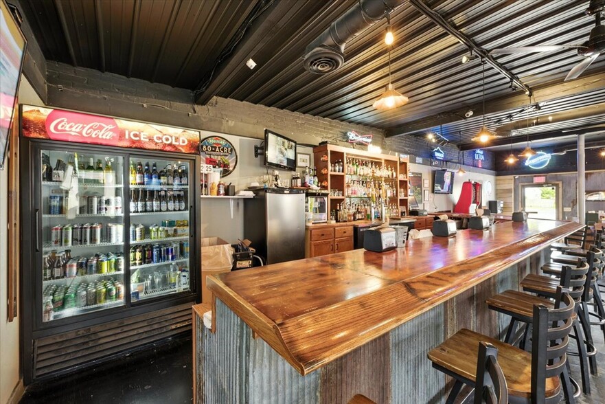 More Photos Of 501-503 Iowa Ave, Essex Storefront Retail Residential For Sale