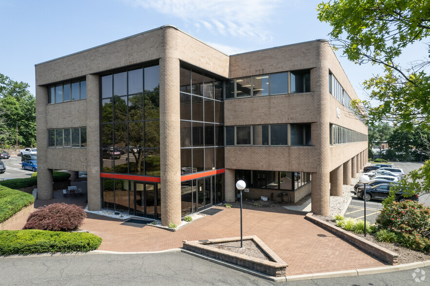 Primary Photo Of 65 Harristown Rd, Glen Rock Office For Lease